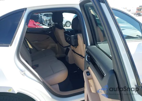 2024 Porsche Macan T из США, поврежденный, VIN WP1AA2A59RLB08716